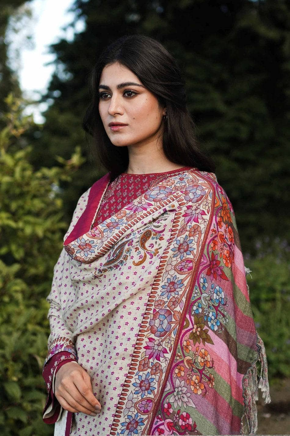Img_coco_by_zara_shahjahan_winter_22_awwal_boutique