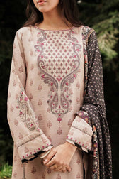 Img_coco_by_zara_shahjahan_winter_22_awwal_boutique