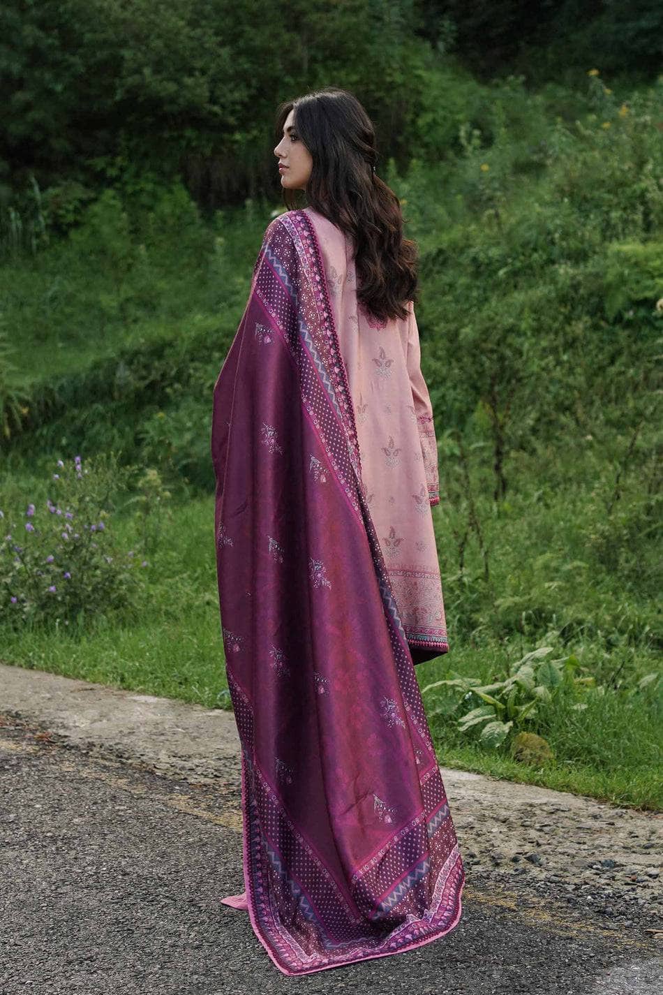 img_zara_shahjahan_coco_winter_22_awwal_boutique