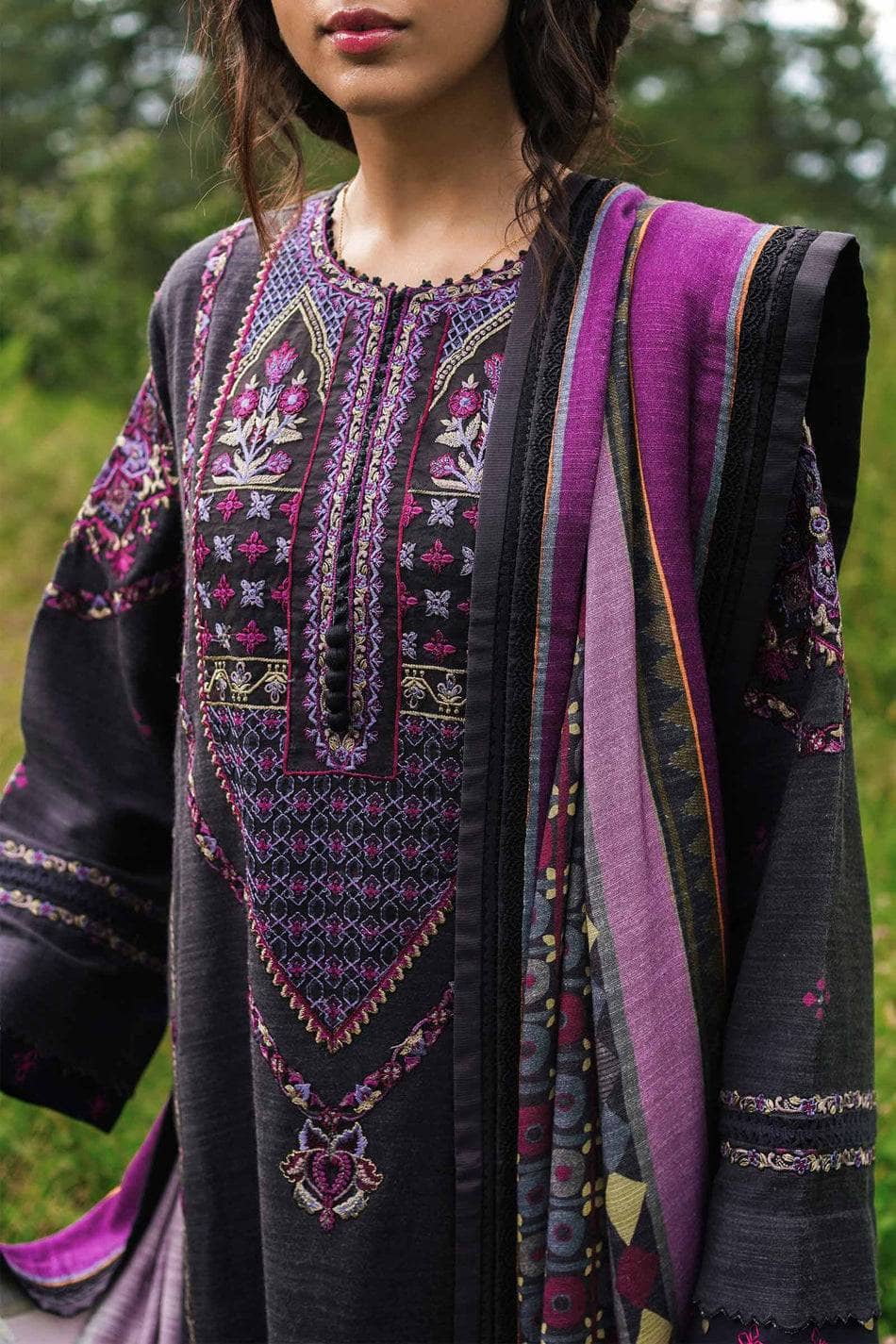 img_coco_by_zara_shahjahan_22_awwal_boutique