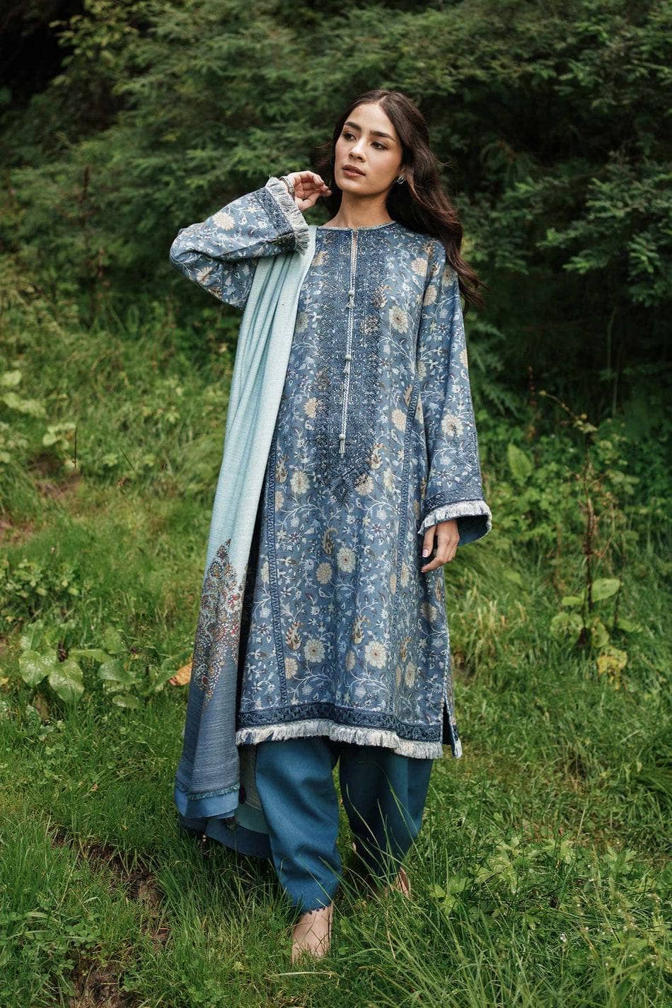 Img_coco_by_zara_shahjahan_winter_22_awwal_boutique