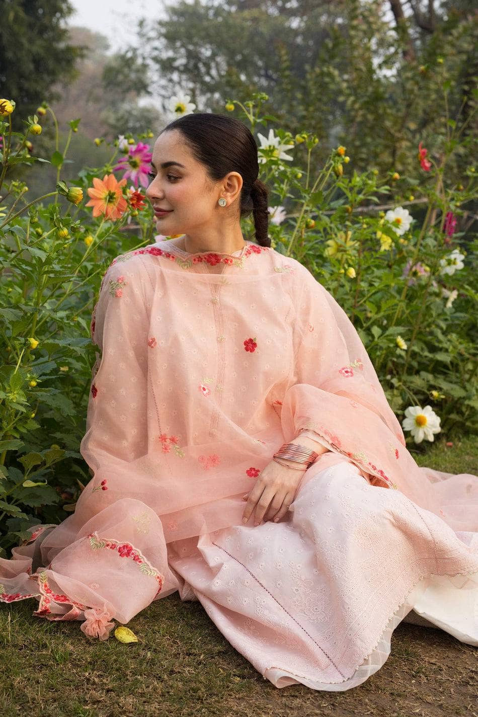 img_coco_by_zara_shahjahan_awwal_boutique
