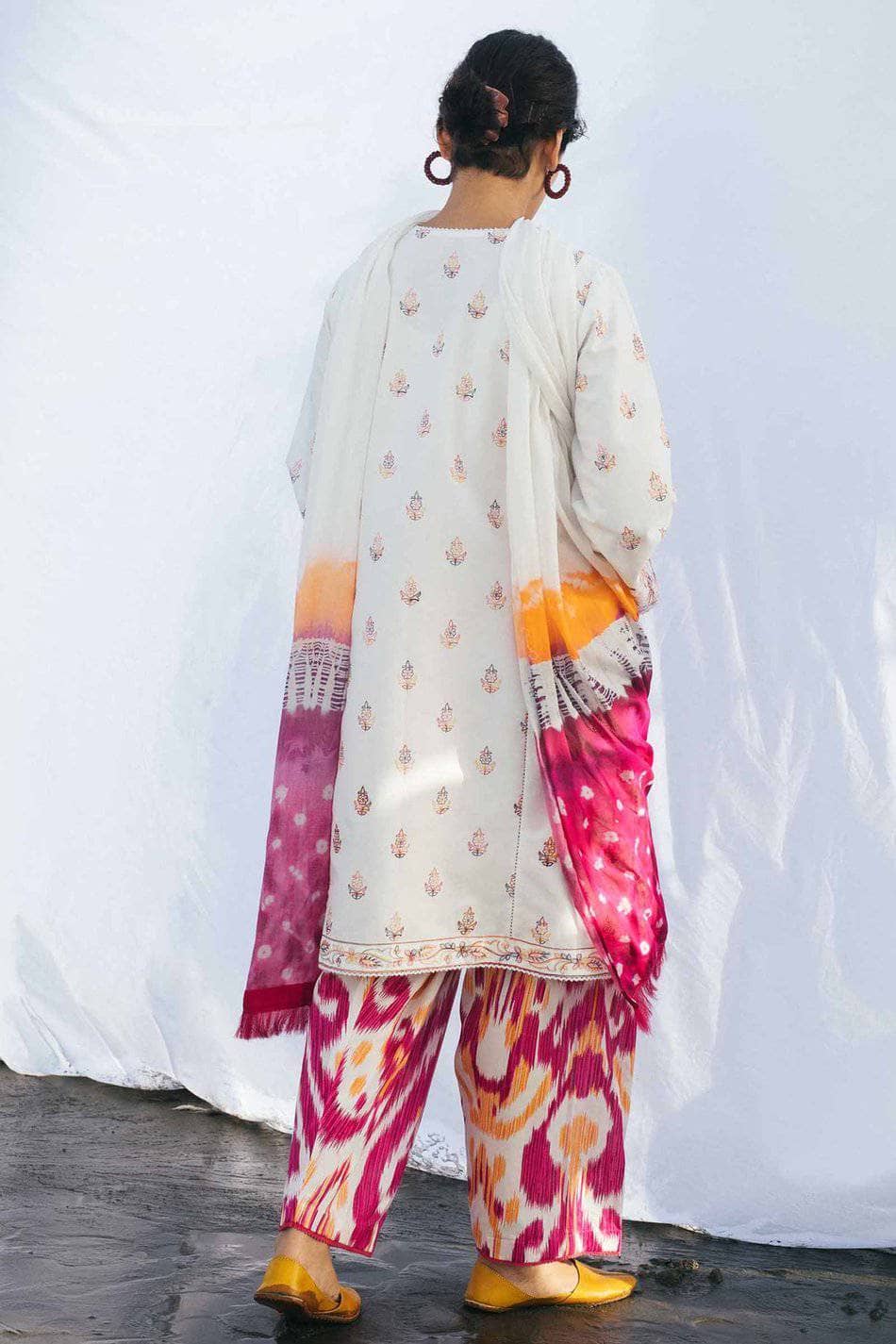 img_coco_by_zara_shahjahan_lawn_2021_awwal_boutoque