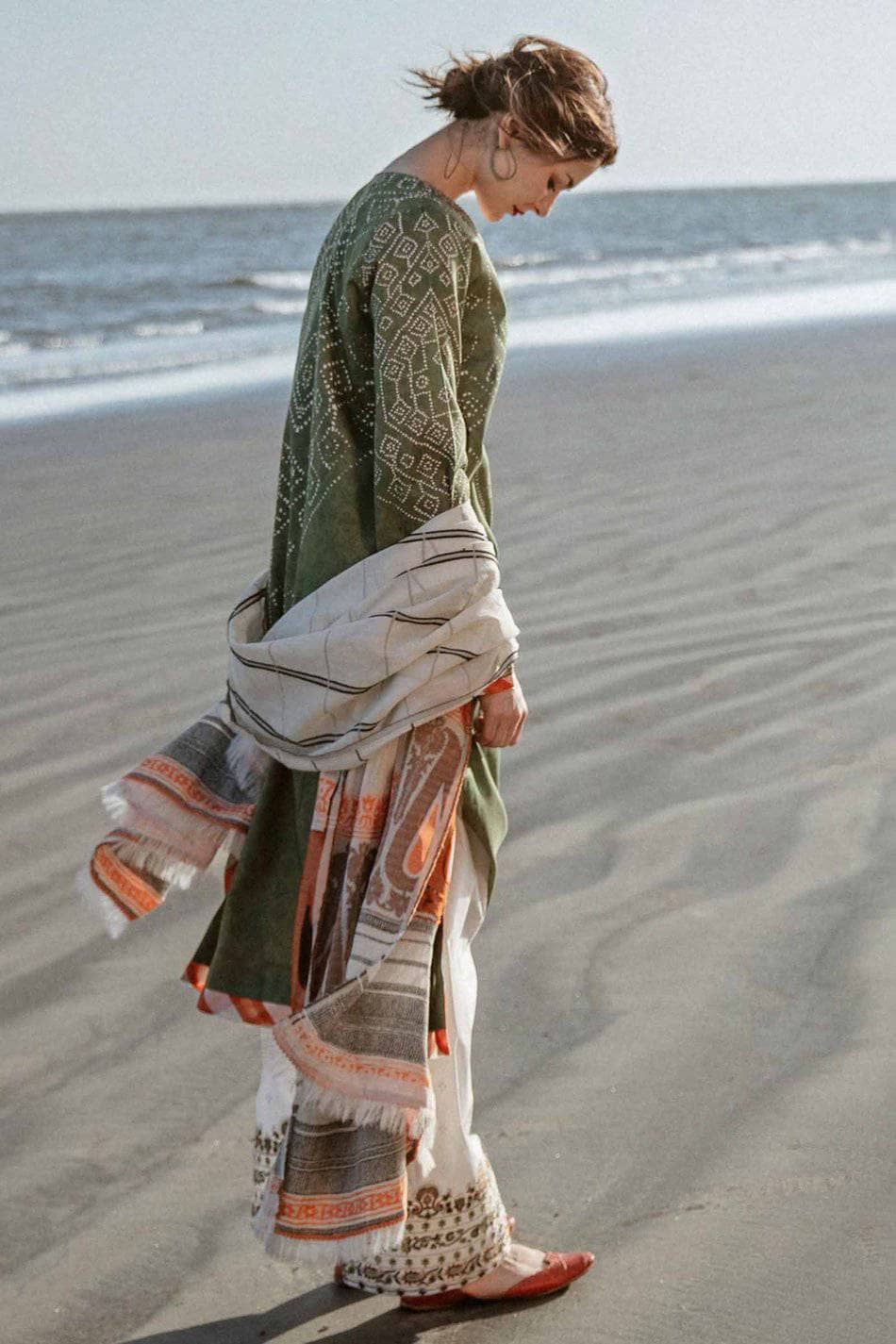 img_coco_by_zara_shahjahan_lawn_2021_awwal_boutoque