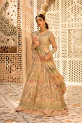 img_crimson_wedding_edition_awwal_boutique