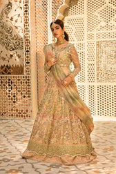img_crimson_wedding_edition_awwal_boutique