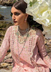 img_crimson_lawn_by_saira_shakira_awwal_boutique