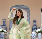 img_crimson_lawn_by_saira_shakira_awwal_boutique