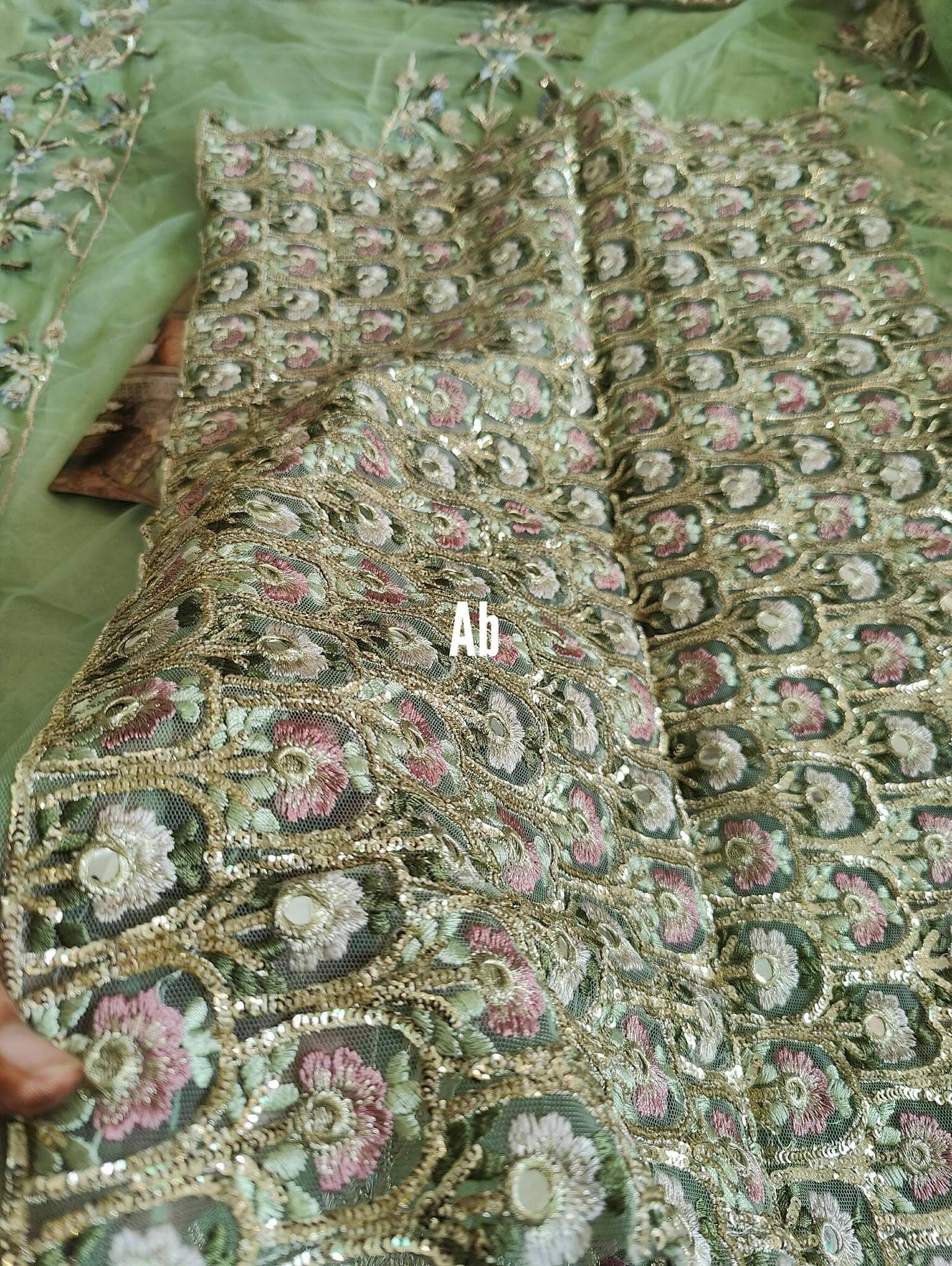 img_open_pic_crimson_wedding_awwal_boutique