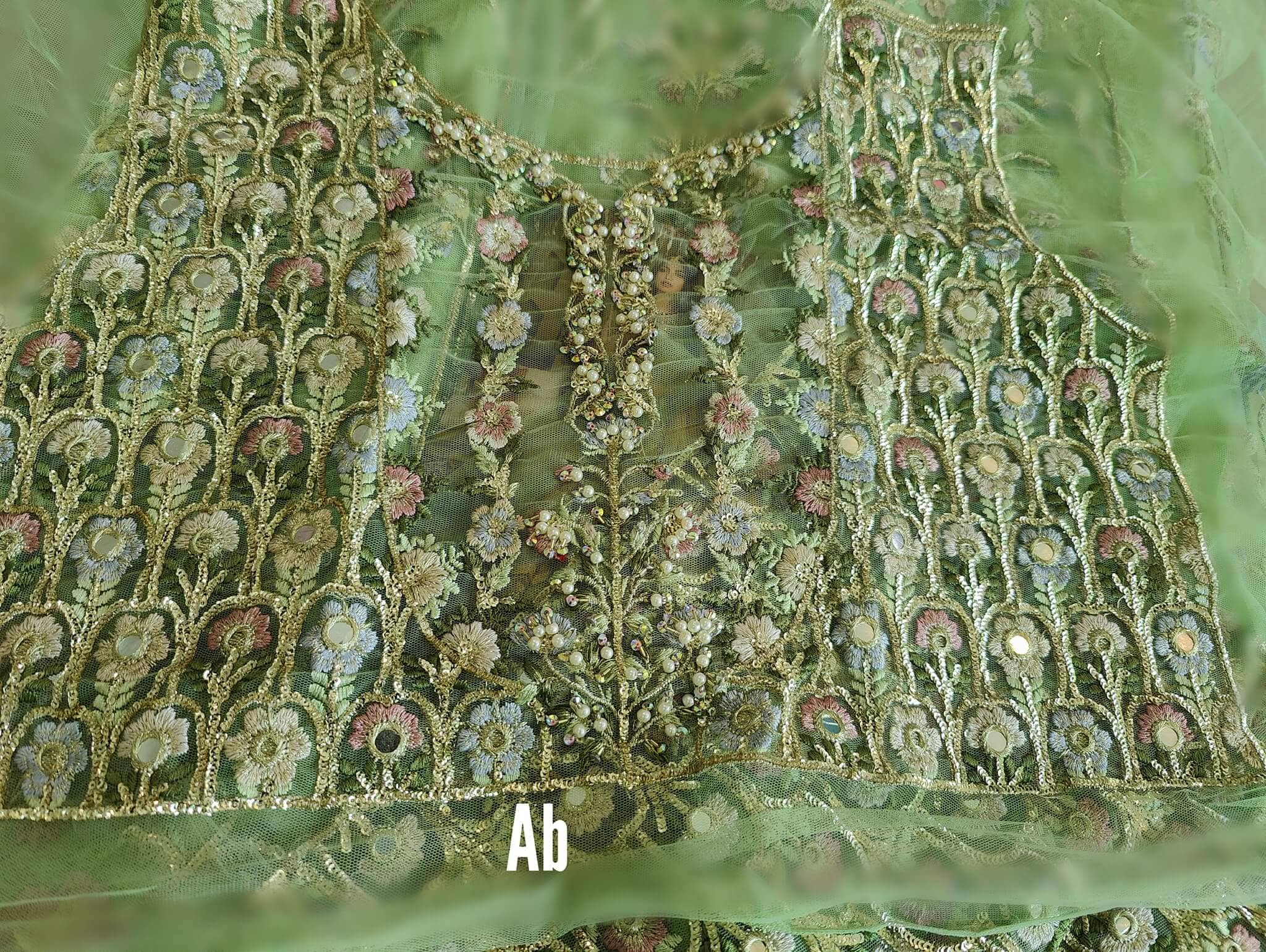 img_open_pic_crimson_wedding_awwal_boutique