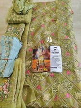 img_open_pic_crimson_wedding_edition_awwal_boutique