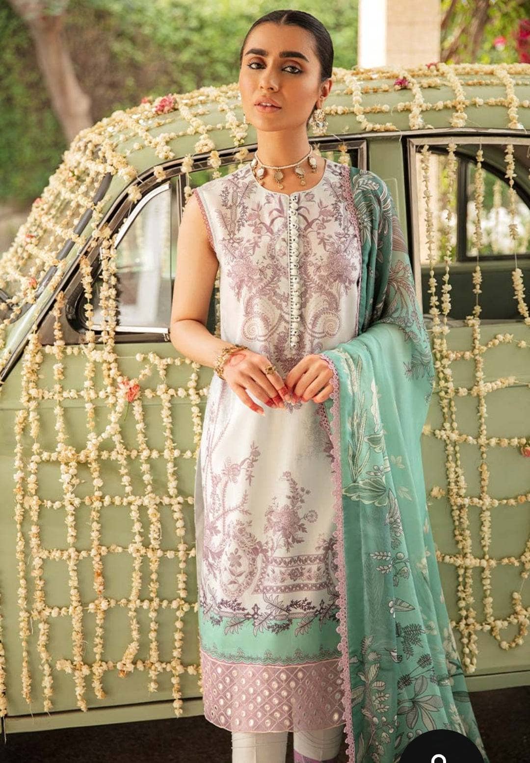 img_cross_stitch_eid_lawn_22_awwal_boutique