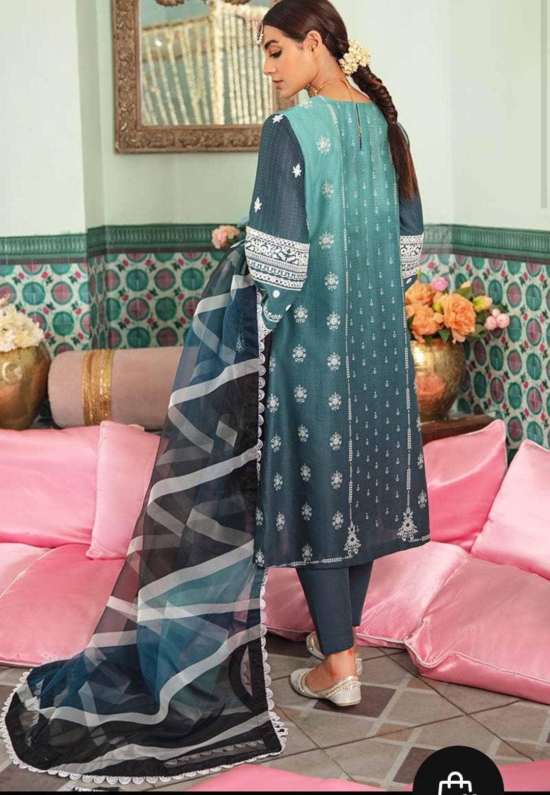img_cross_stitch_eid_lawn_22_awwal_boutique