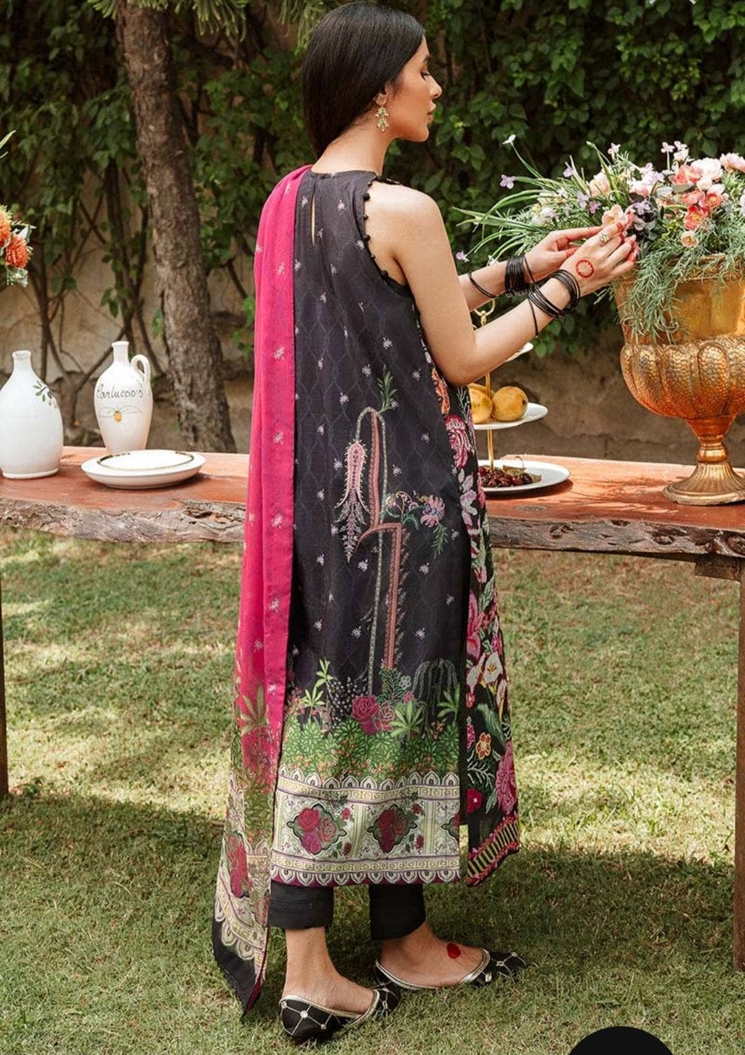 img_cross_stitch_eid_lawn_22_awwal_boutique