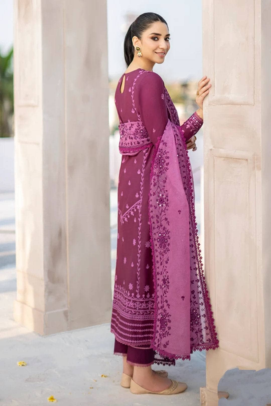 Img_cross_stitch_eid_lawn_23_awwal_boutique