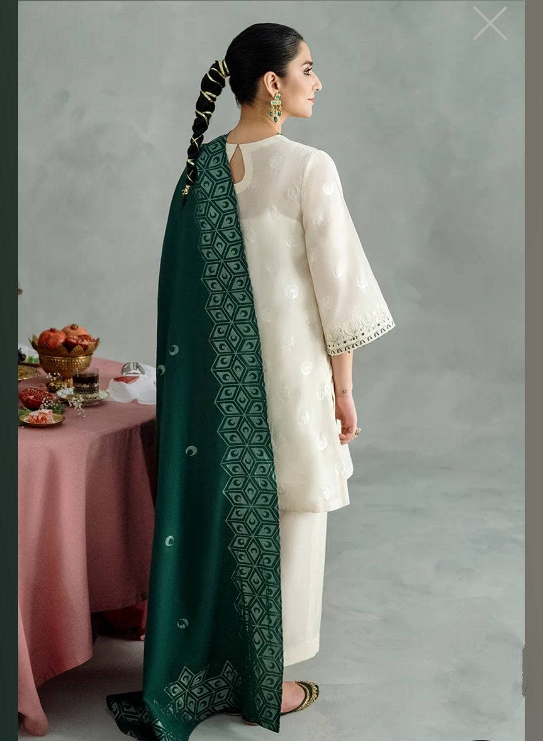 img_cross_stitch_eid_lawn_23_awwal_boutique