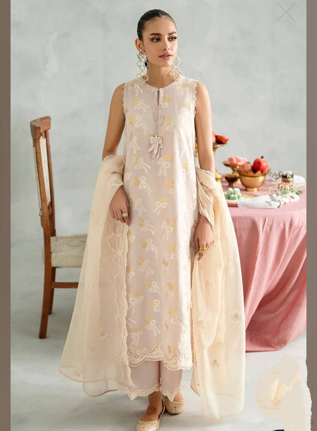 img_cross_stitch_eid_lawn_23_awwal_boutique