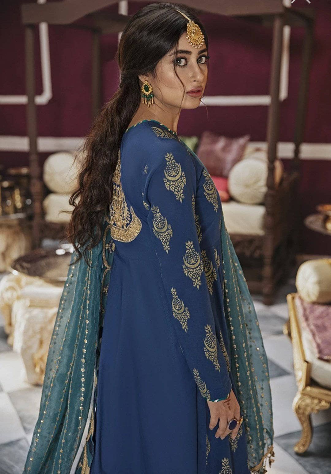img_cross_stitch_eid_lawn_2021_awwal_boutique