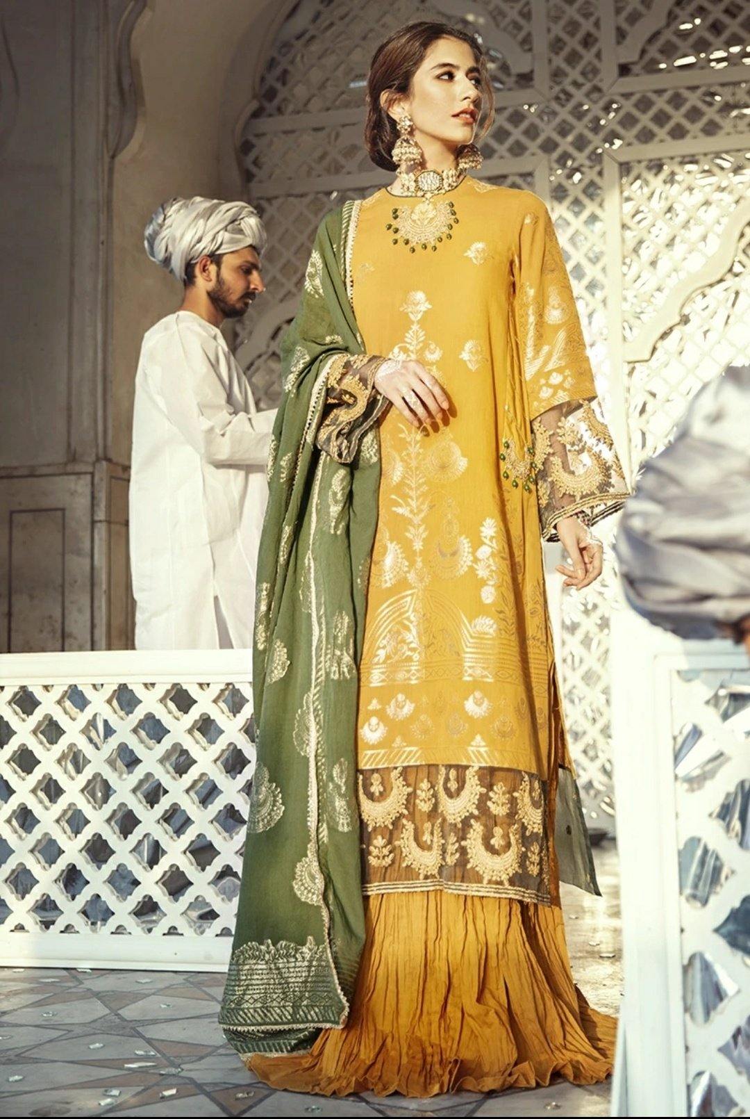 img_cross_stitch_lawn_collection_awwal_boutique