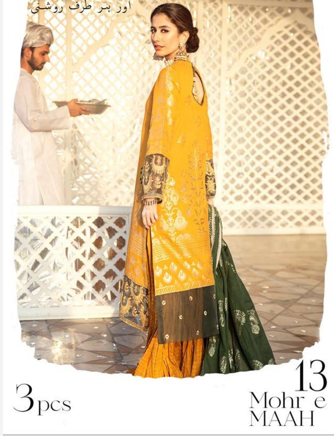 img_cross_stitch_lawn_collection_awwal_boutique