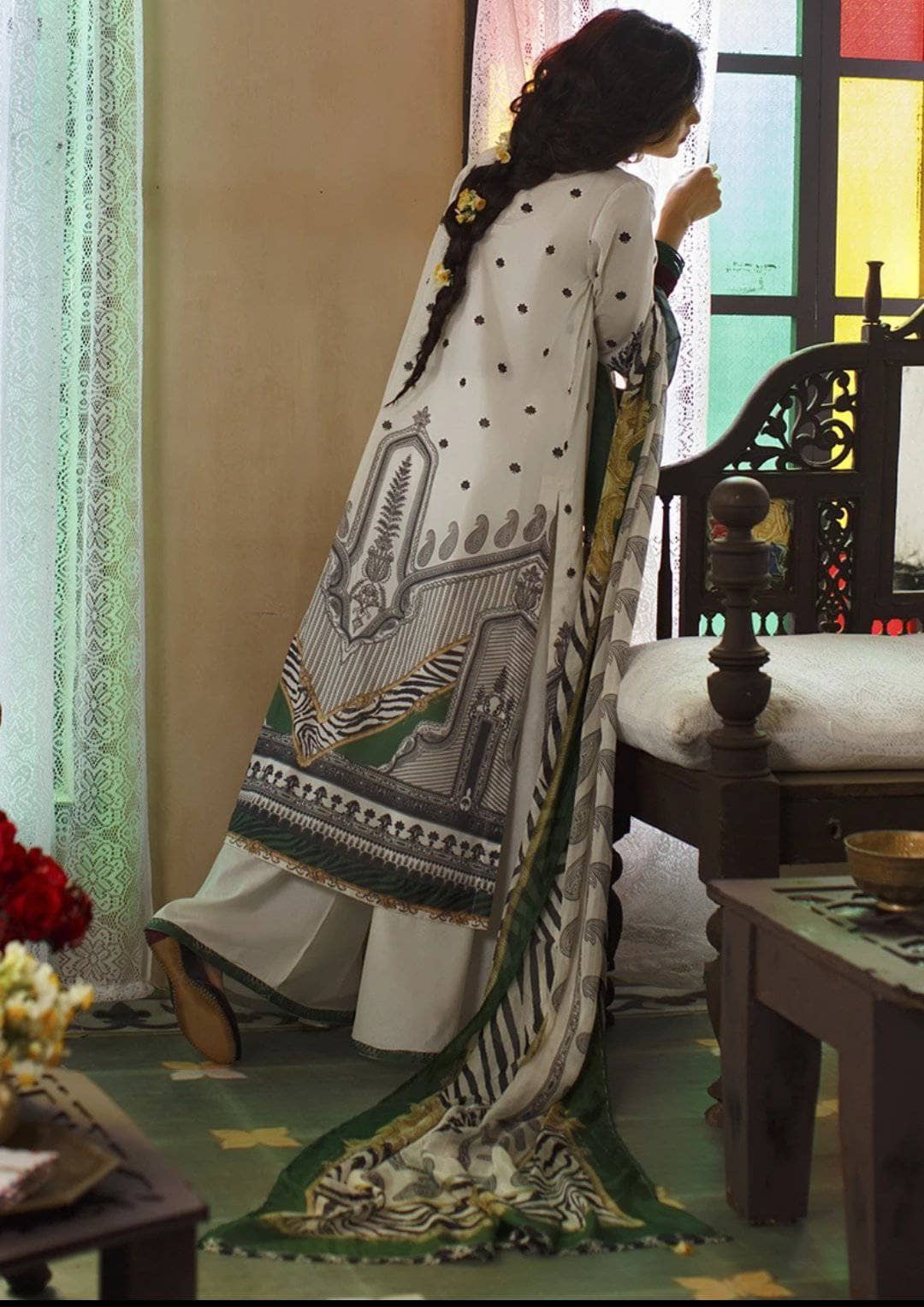 img_cross_stitch_lawn_2021_awwal_boutique