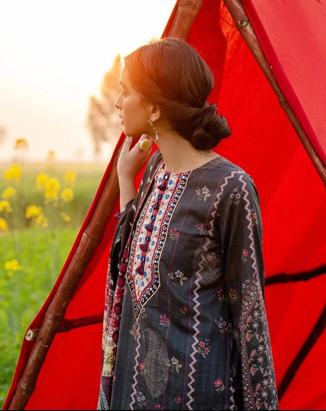 img_cross_stitch_lawn_2021_awwal_boutique