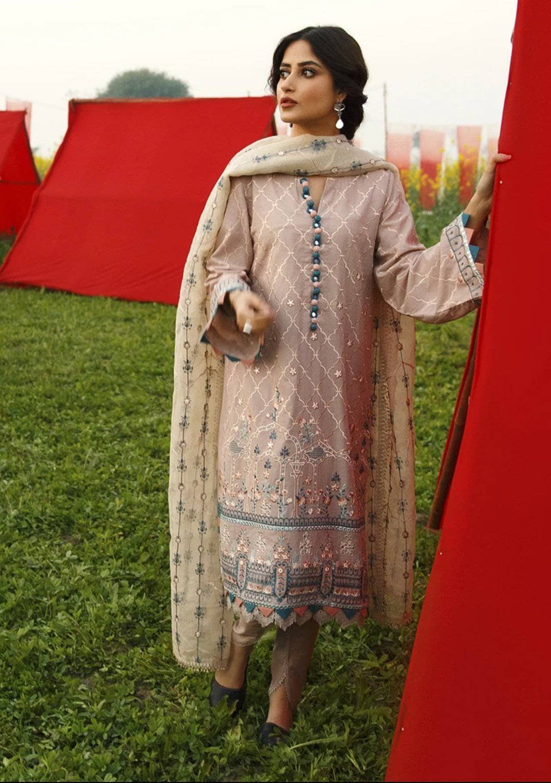 img_cross_stitch_lawn_2021_awwal_boutique