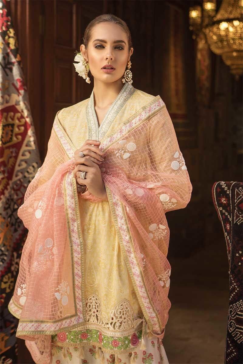 img_maria_b_lawn_collection_awwal_boutique