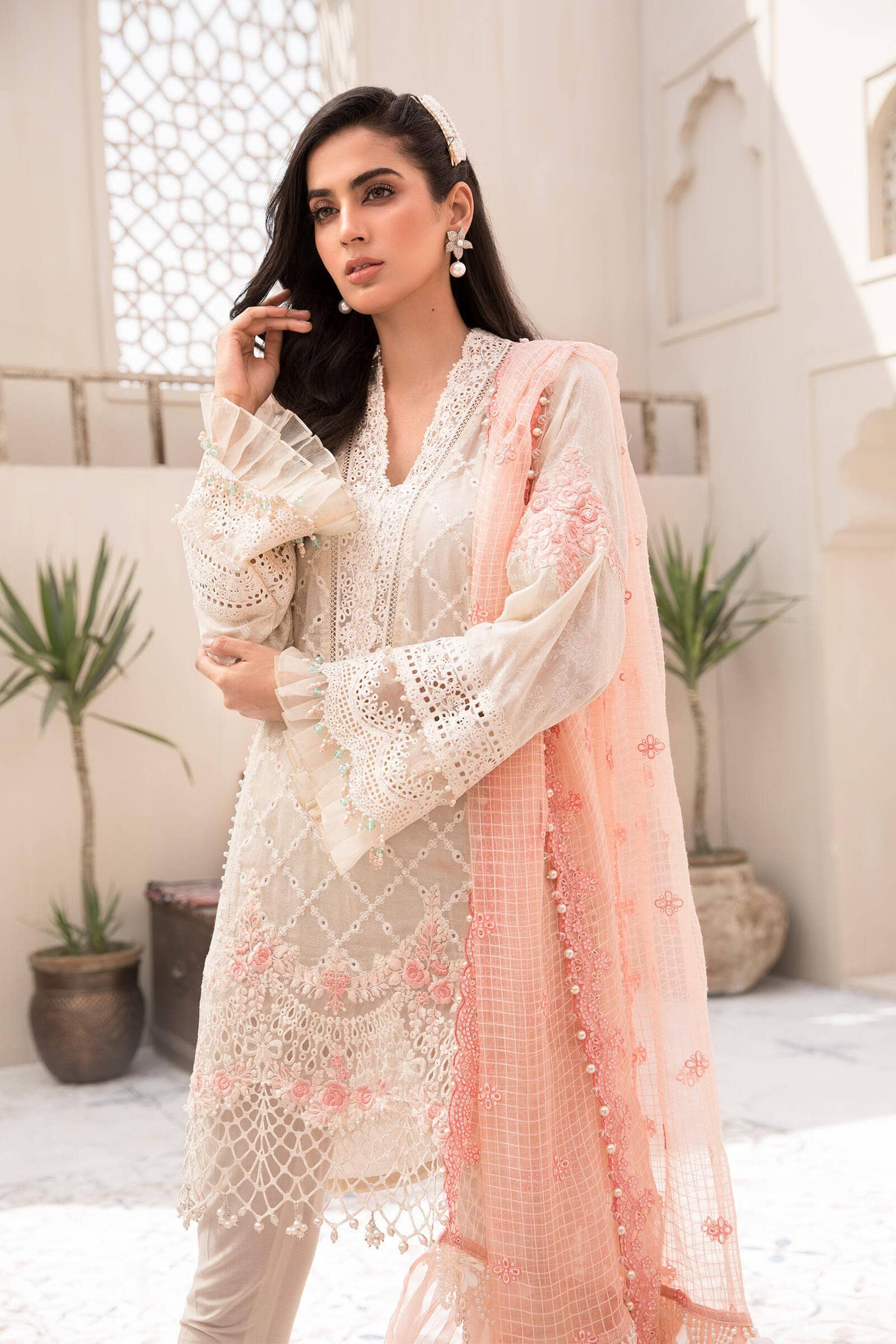 img_maria_b_eid_lawn_2021_awwal_boutique