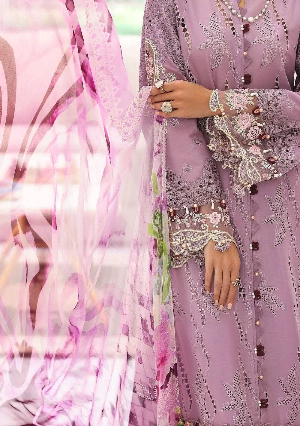 img_elaf_festive_chikankari_lawn_23_awwal_boutique