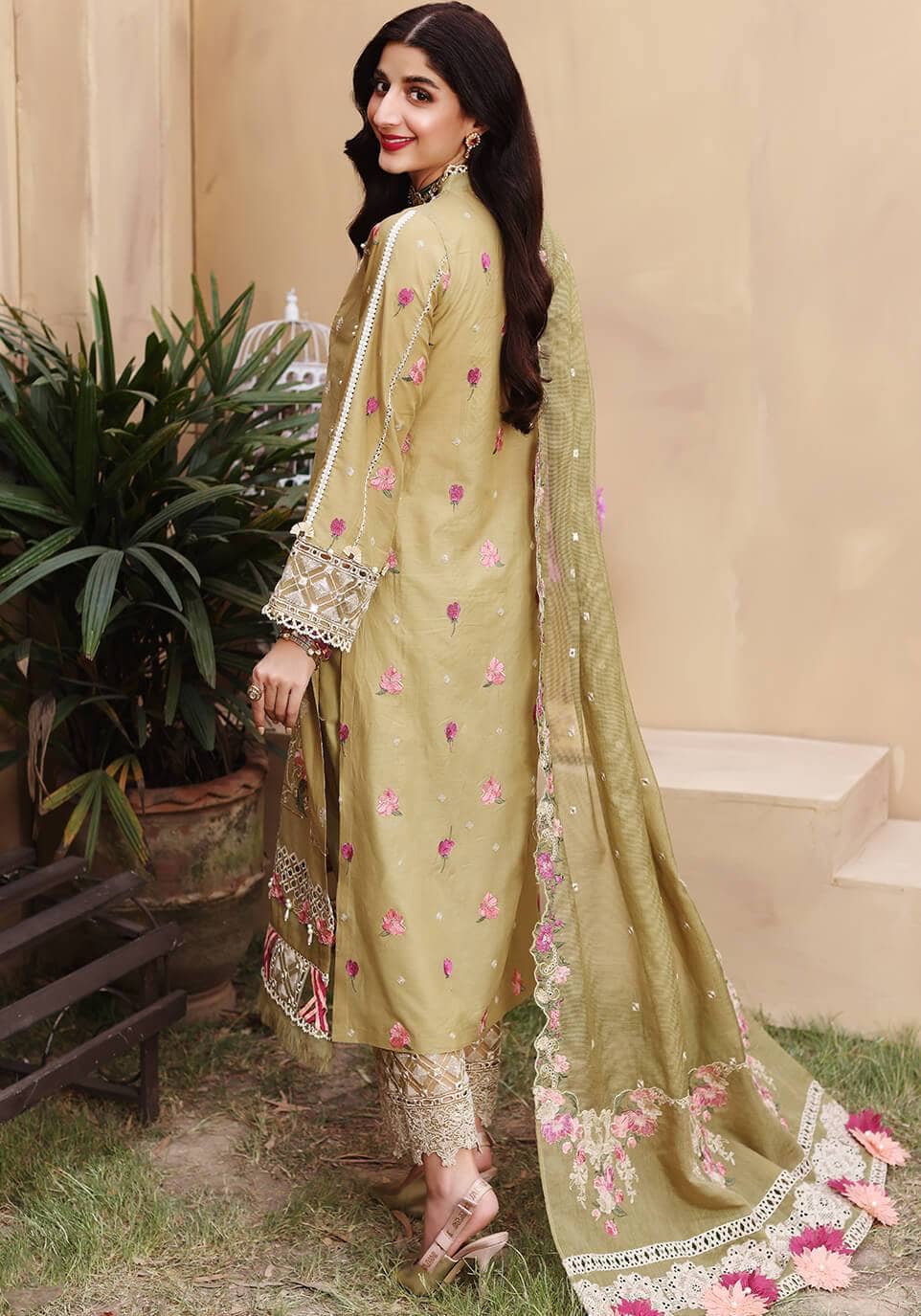 img_elaf_luxury_lawn_22_awwal_boutique