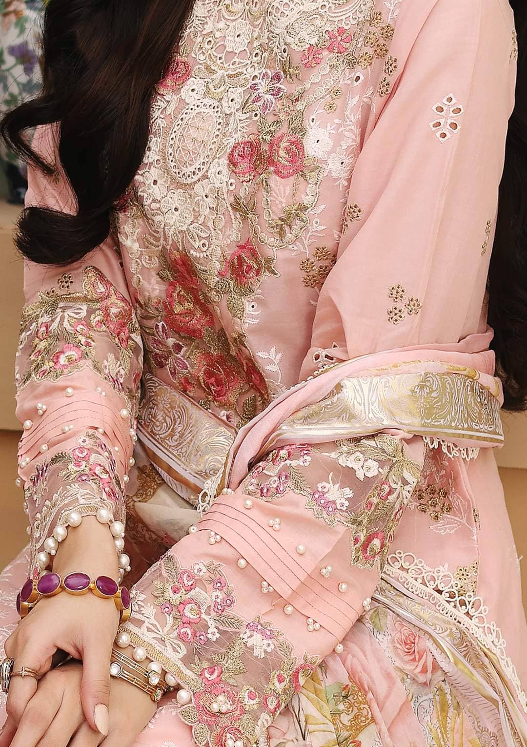 img_elaf_luxury_lawn_22_awwal_boutique