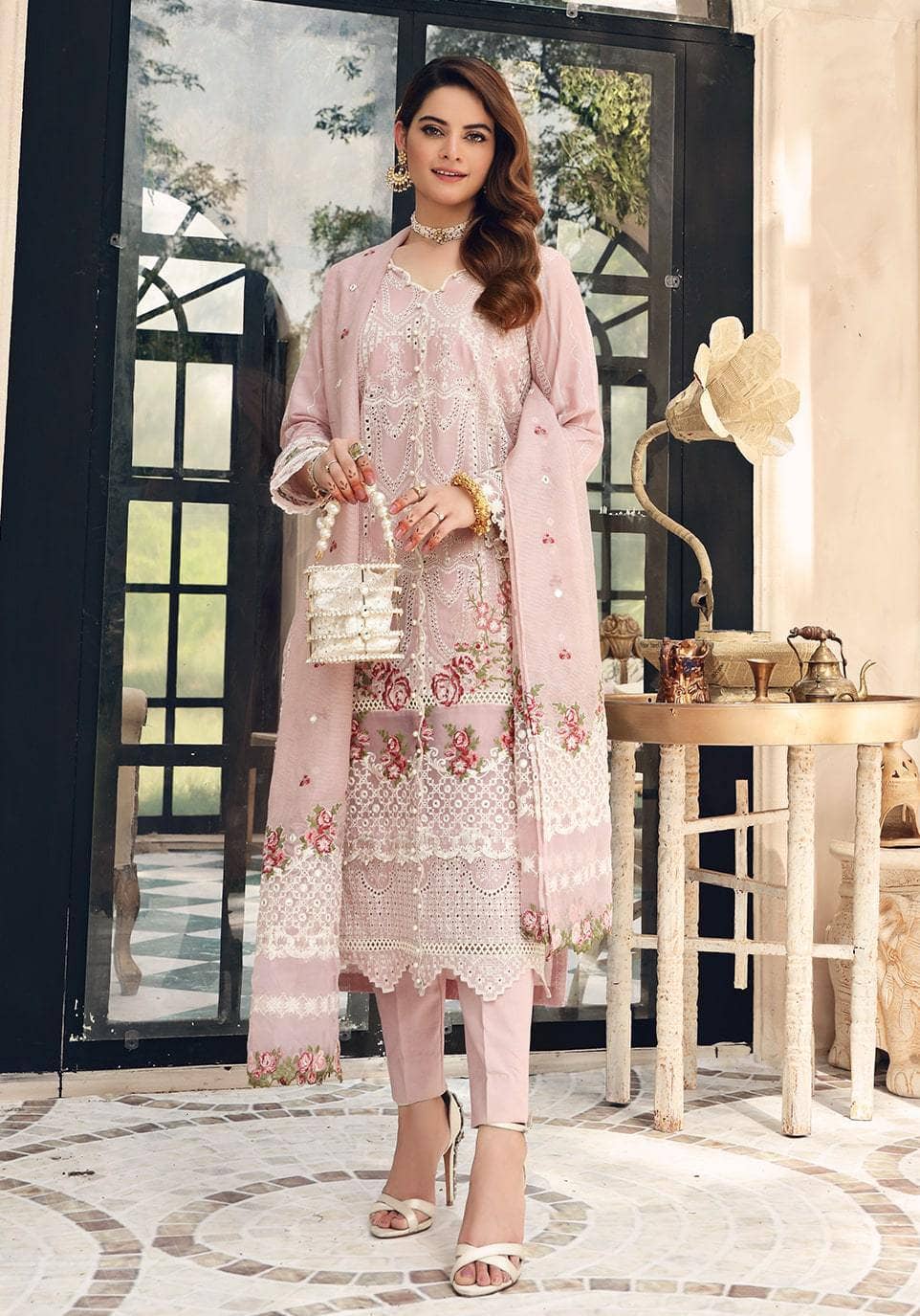 img_elaf_festive_chikankari_lawn_collection_awwal_boutique
