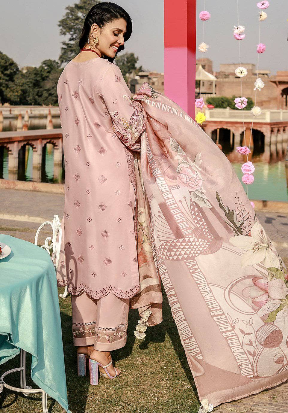 img_Elaf_festive_lawn_2021_awwal_boutique