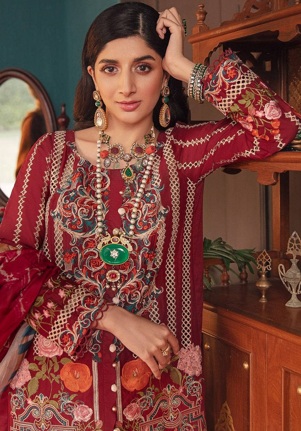 img_elaf_festive_chiknakari_lawn_22_awwal_boutique