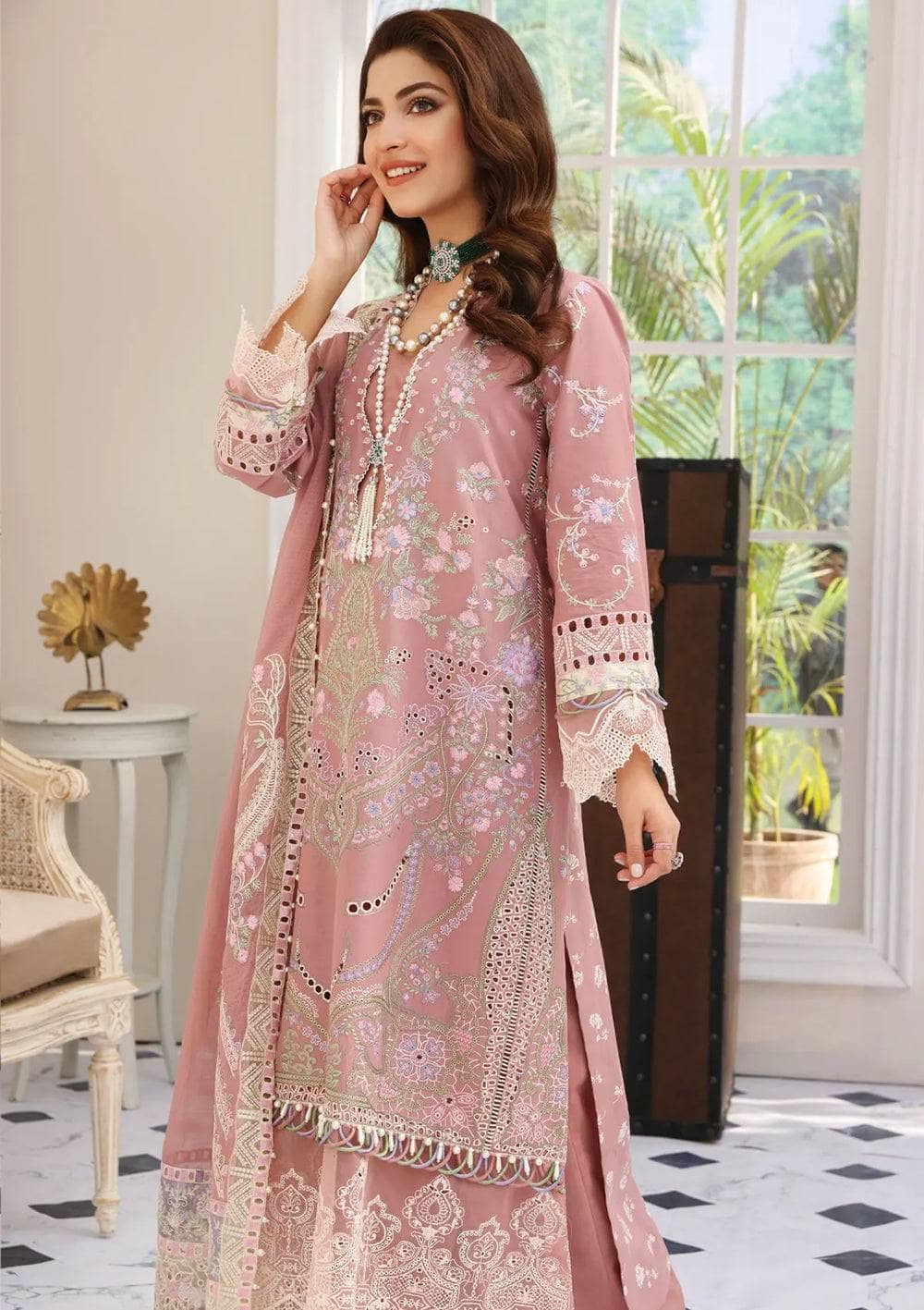 Img_elaf_chikankari_lawn_23_awwal_boutique