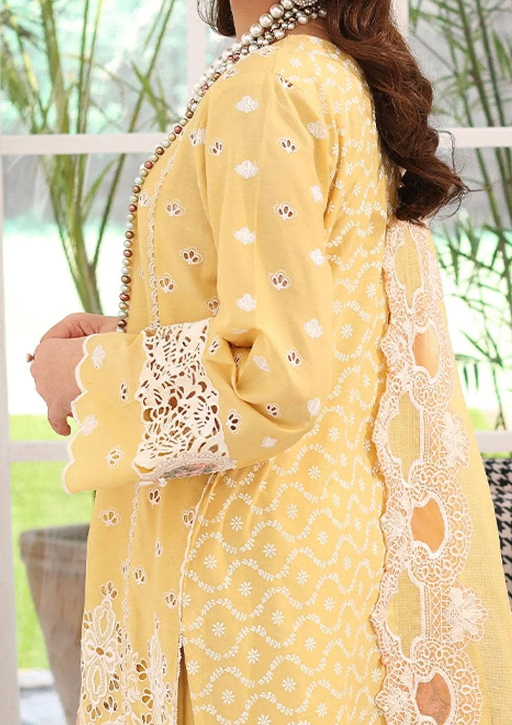 img_elaf_festive_chikankari_lawn_23_awwal_boutique