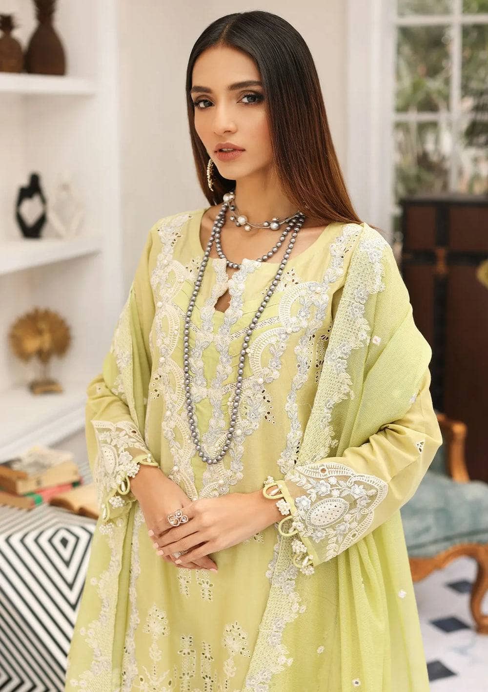 img_elaf_festive_chikankari_lawn_23_awwal_boutique