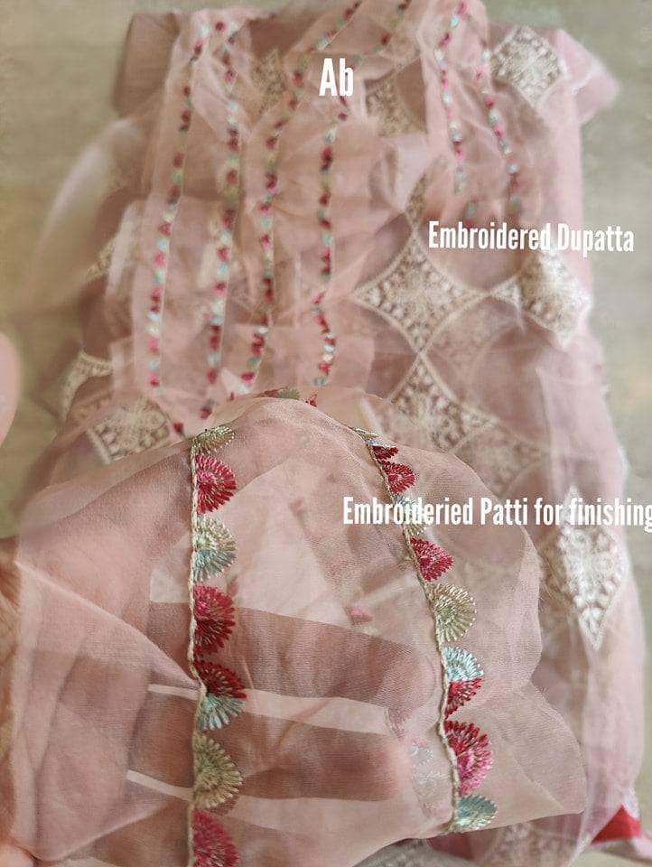 img_open_pic_elan_lawn_23_awwal_boutique