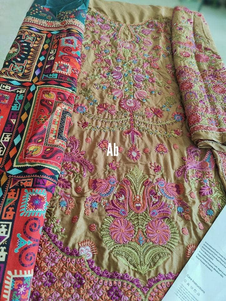 img_elan_lawn_22_awwal_boutique