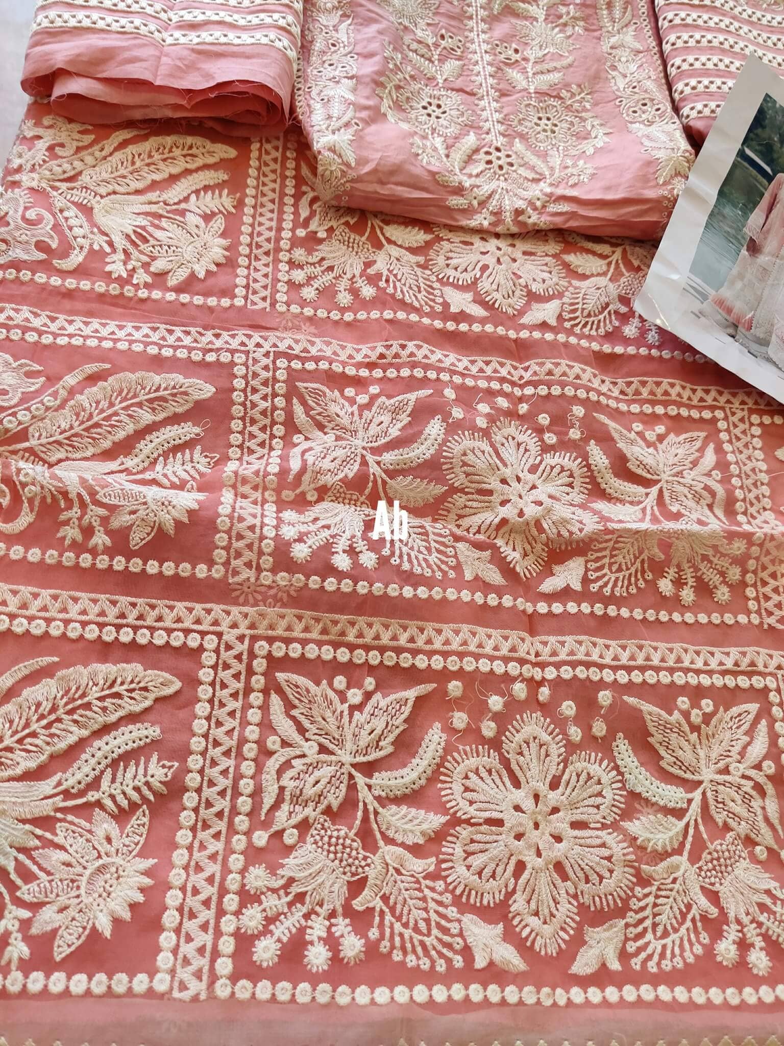 img_open_pics_elan_lawn_21_awwal_boutique
