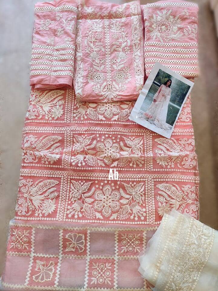 img_open_pics_elan_lawn_21_awwal_boutique