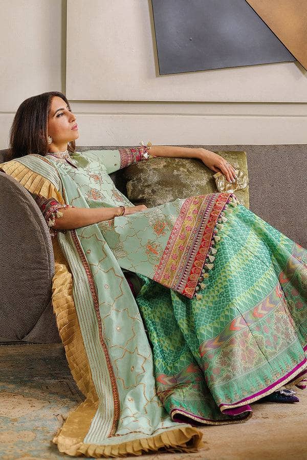 img_elan_lawn_22_awwal_boutique