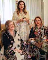 img_elan_lawn_22_awwal_boutique