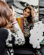 img_spotted_in_elan_lawn_awwal_boutique