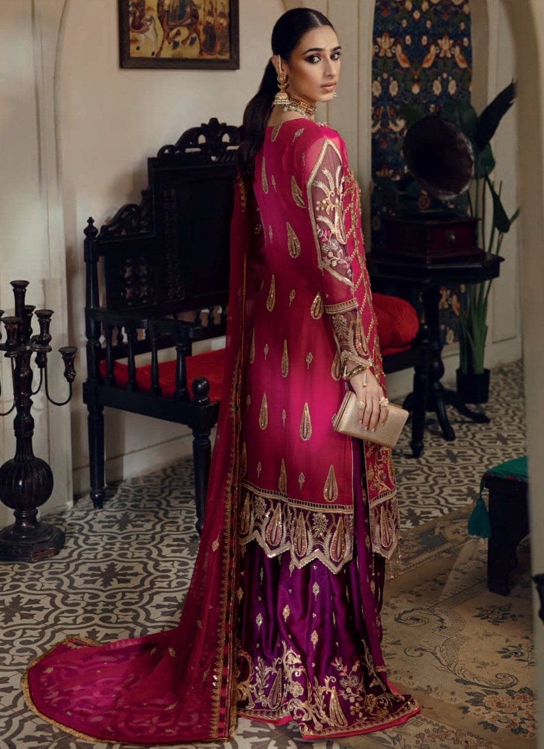 img_emaan_adeel_belle_robe_wedding_edition_awwal_boutique