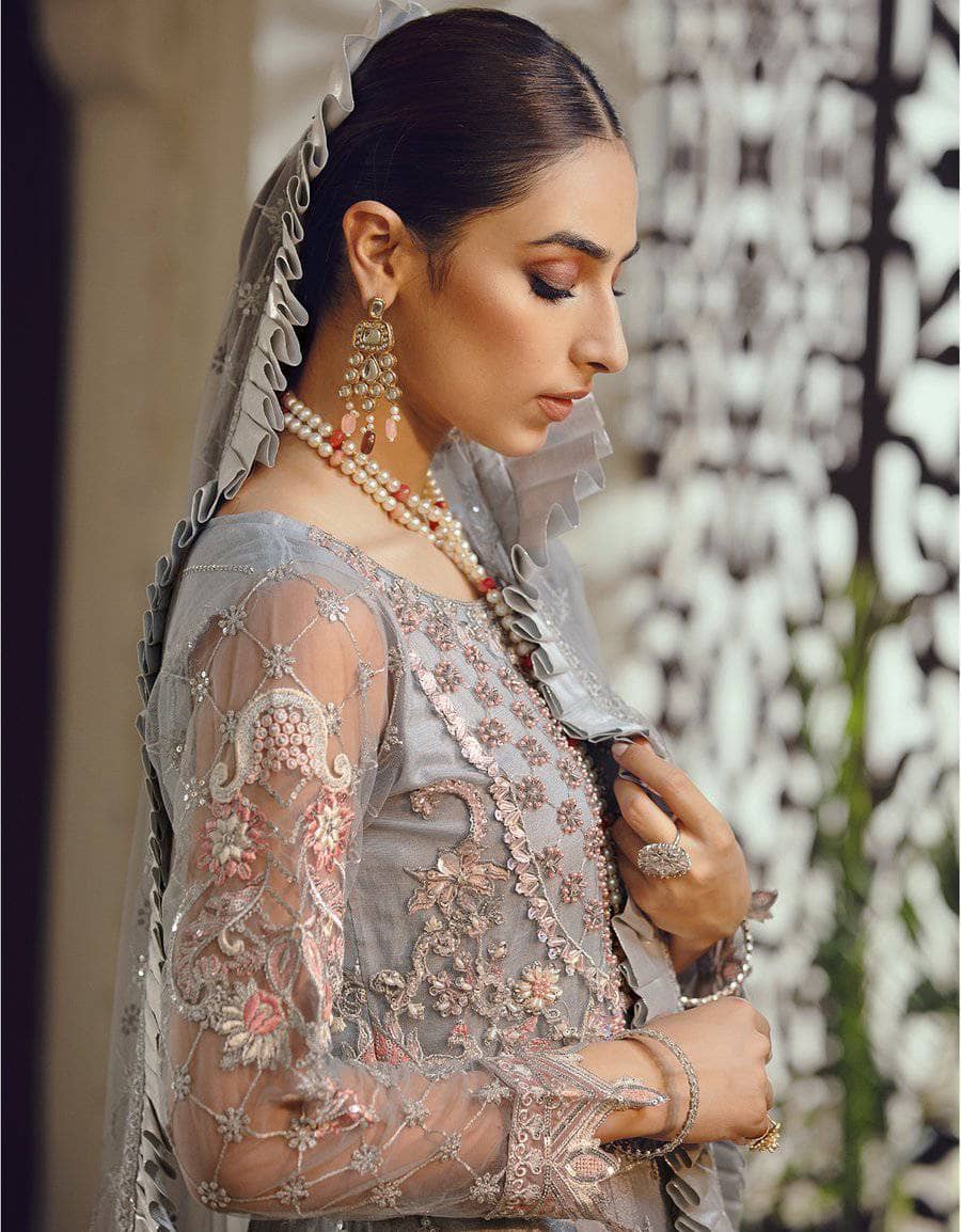 img_emaan_adeel_belle_robe_wedding_edition_awwal_boutique