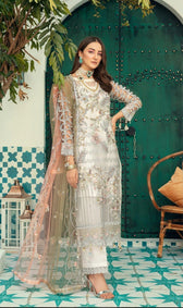 img_emaan_adeel_chiffon_wedding_bridal_awwal_boutique