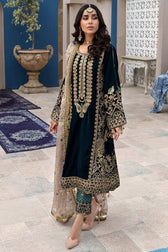 img_emaan_adeel_velvet_awwal_boutique