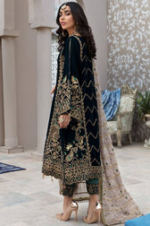 img_emaan_adeel_velvet_awwal_boutique